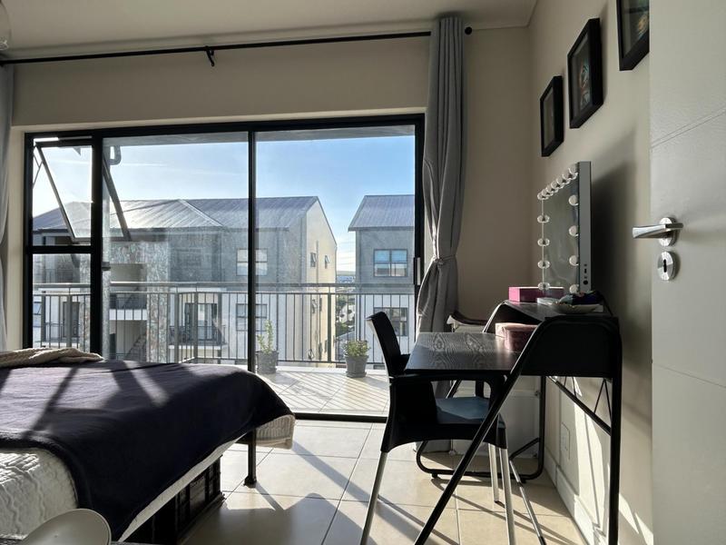 To Let 1 Bedroom Property for Rent in Sandown Western Cape